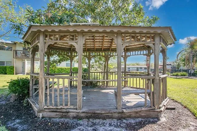 1695 LEE ROAD #D211 Winter Park, FL 32789