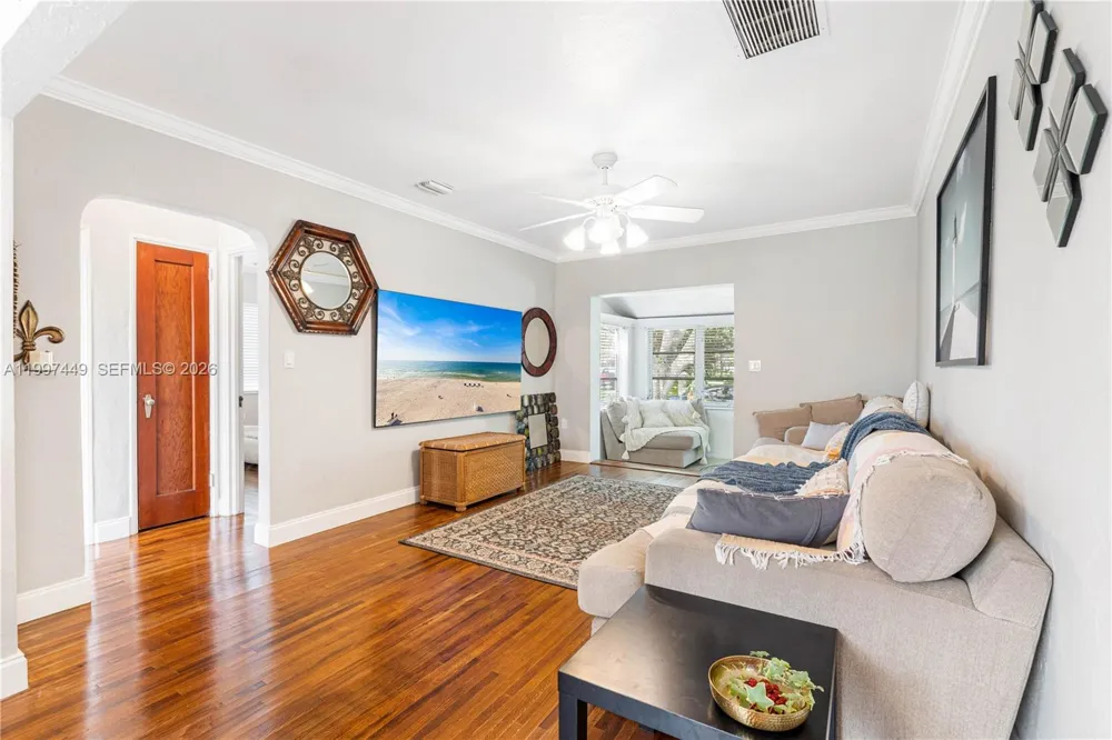 1601 16th Ct Hollywood, FL 33020