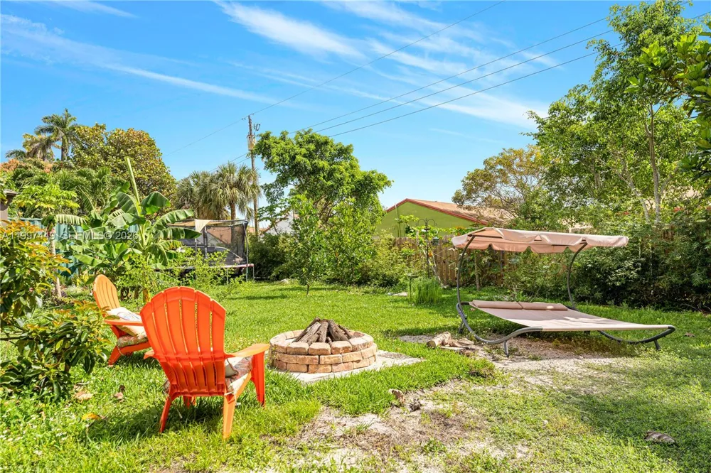 1601 16th Ct Hollywood, FL 33020