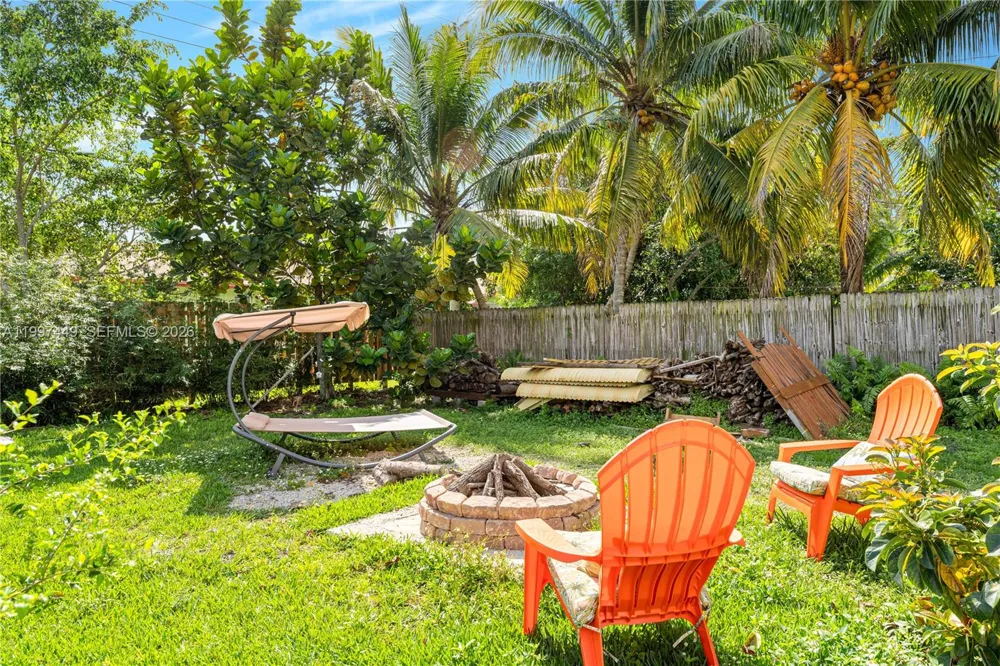 1601 16th Ct Hollywood, FL 33020