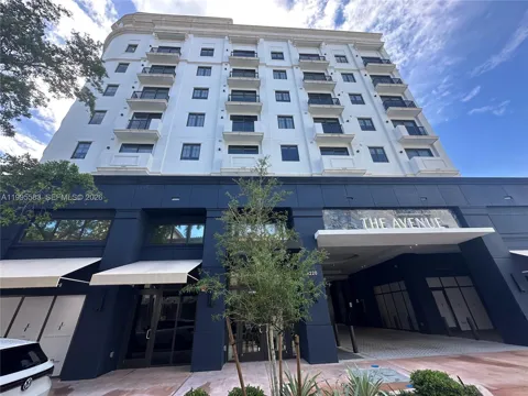 4220 Laguna St #308
