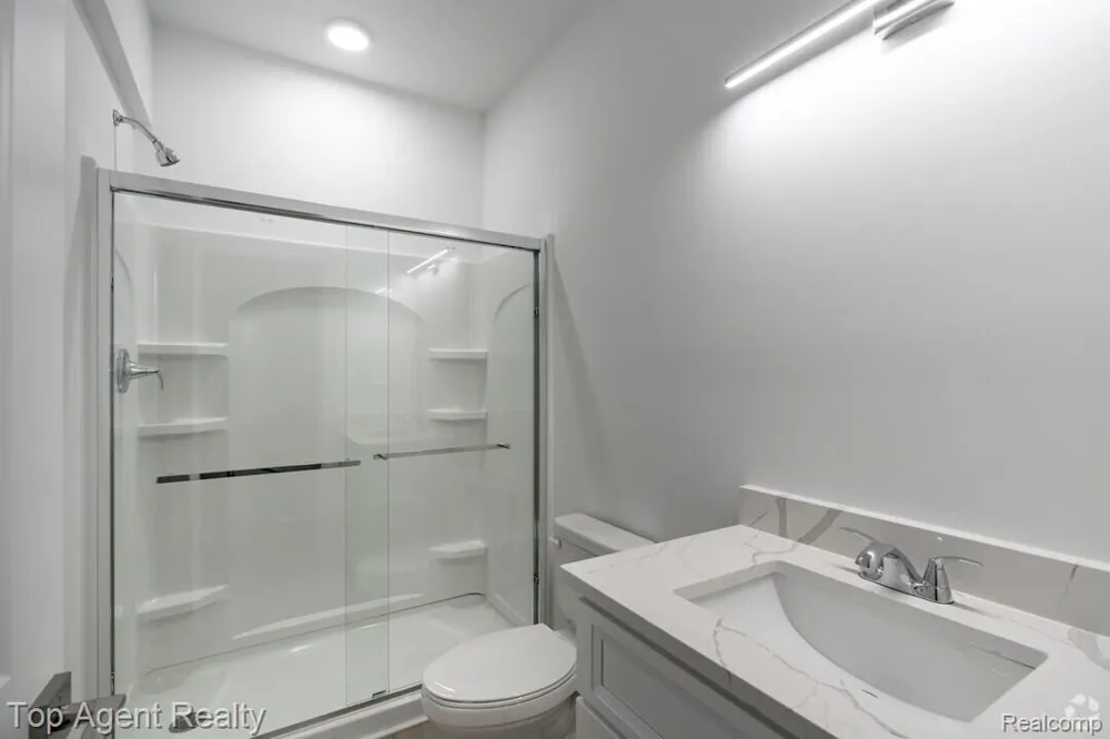 31847 Gabby Court Chesterfield Township, MI 48047