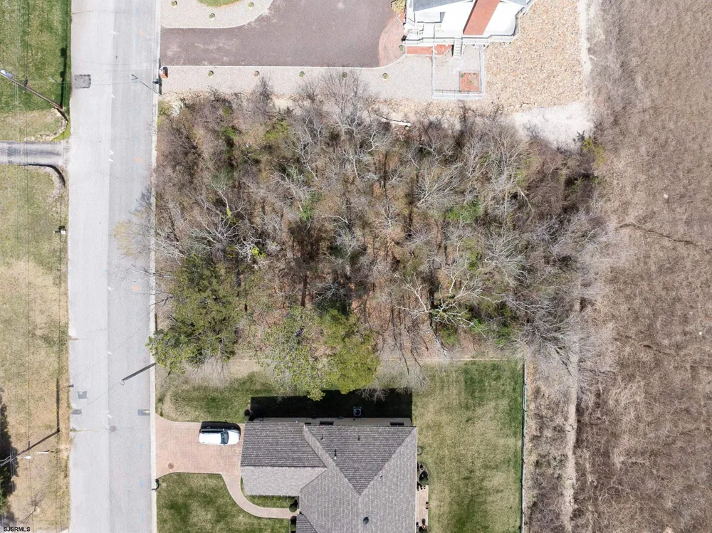 406 Burning Tree Blvd Absecon, NJ 08201