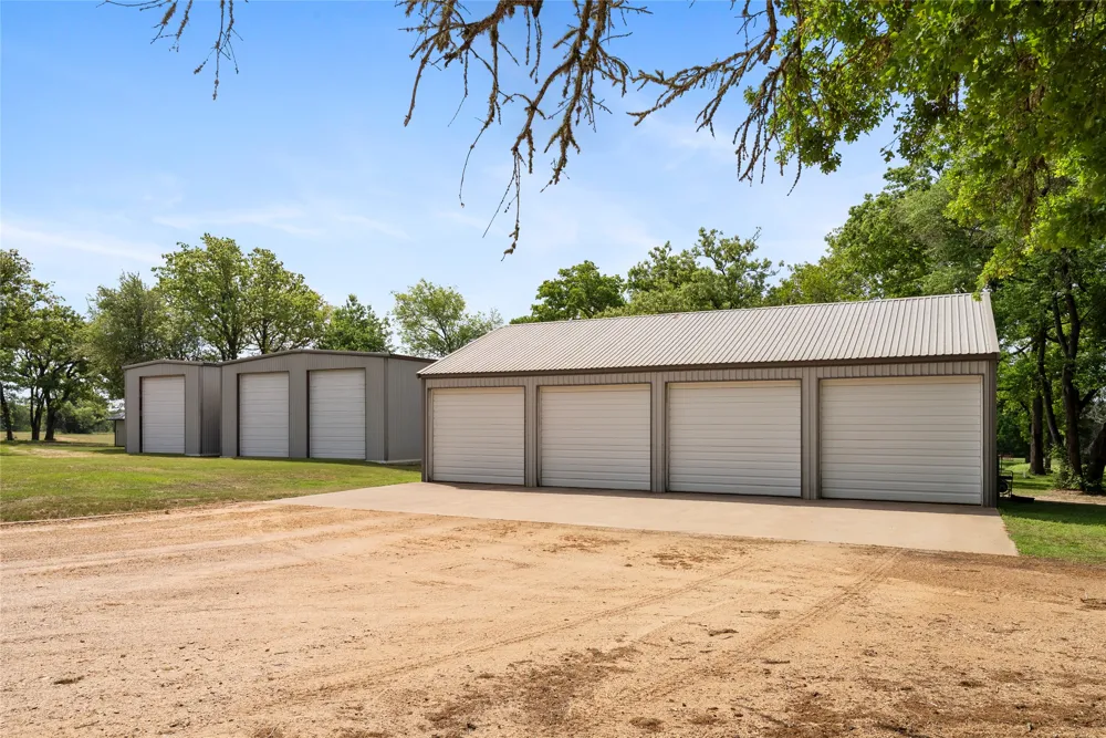 3011 County Road 314 Rockdale, TX 76567