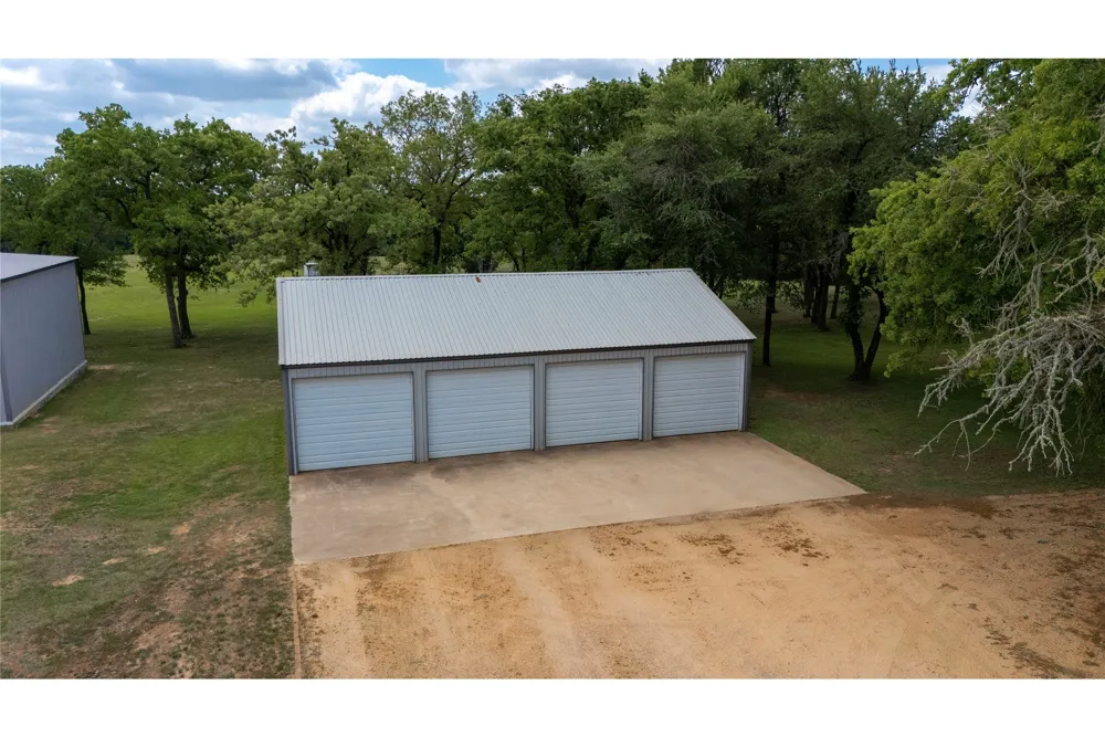 3011 County Road 314 Rockdale, TX 76567