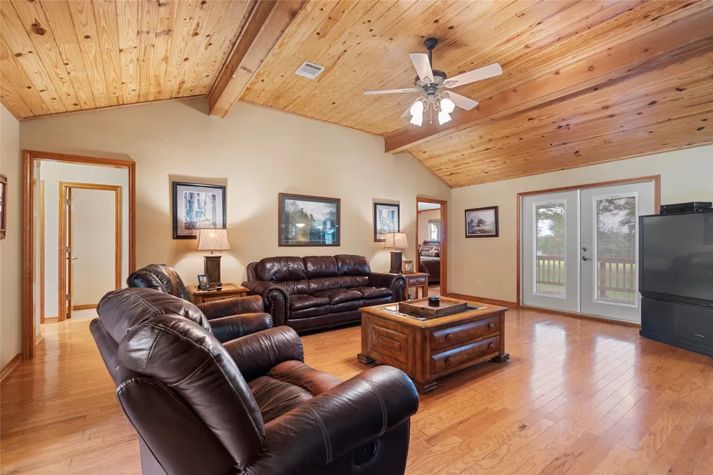3011 County Road 314 Rockdale, TX 76567