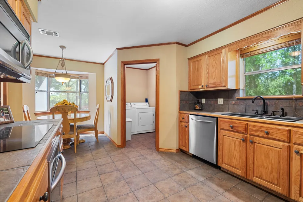 3011 County Road 314 Rockdale, TX 76567