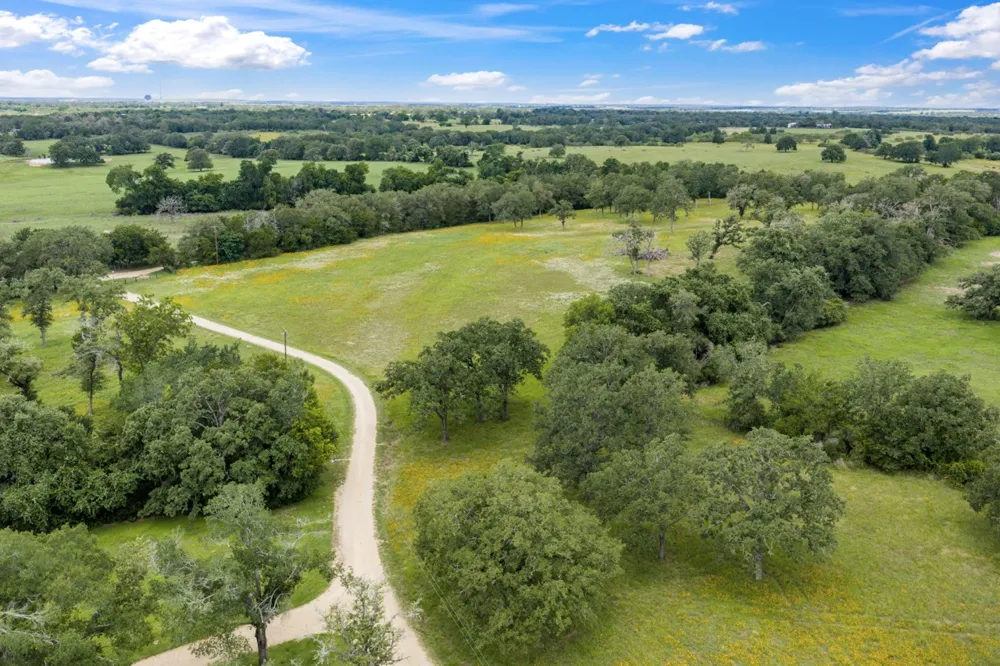 3011 County Road 314 Rockdale, TX 76567