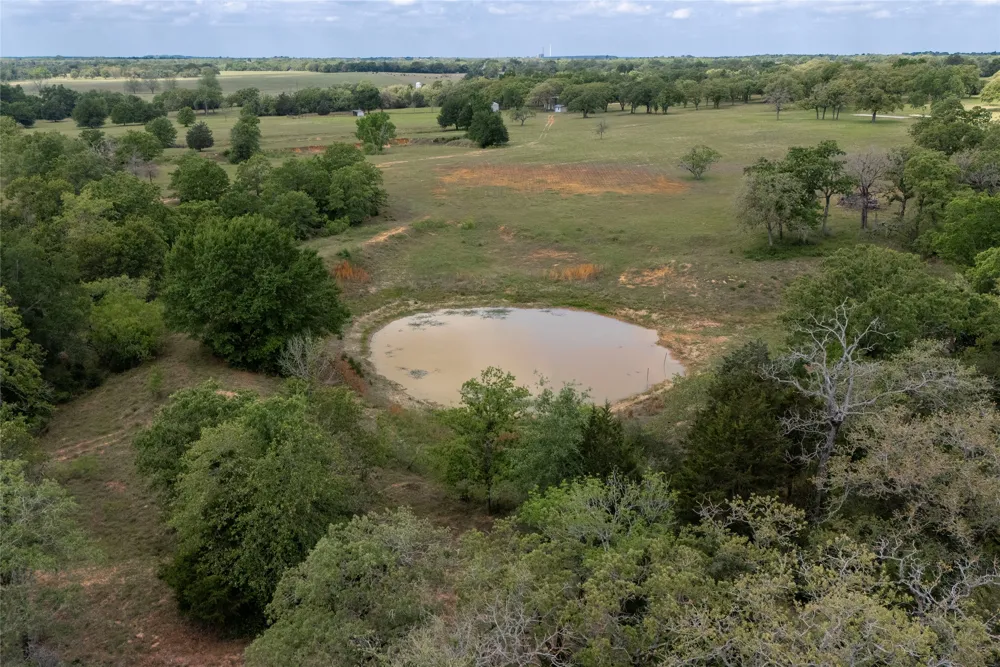 3011 County Road  314 Rockdale, TX 76567
