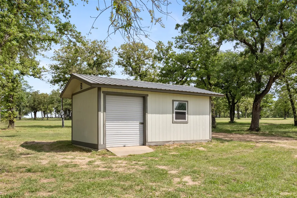 3011 County Road  314 Rockdale, TX 76567