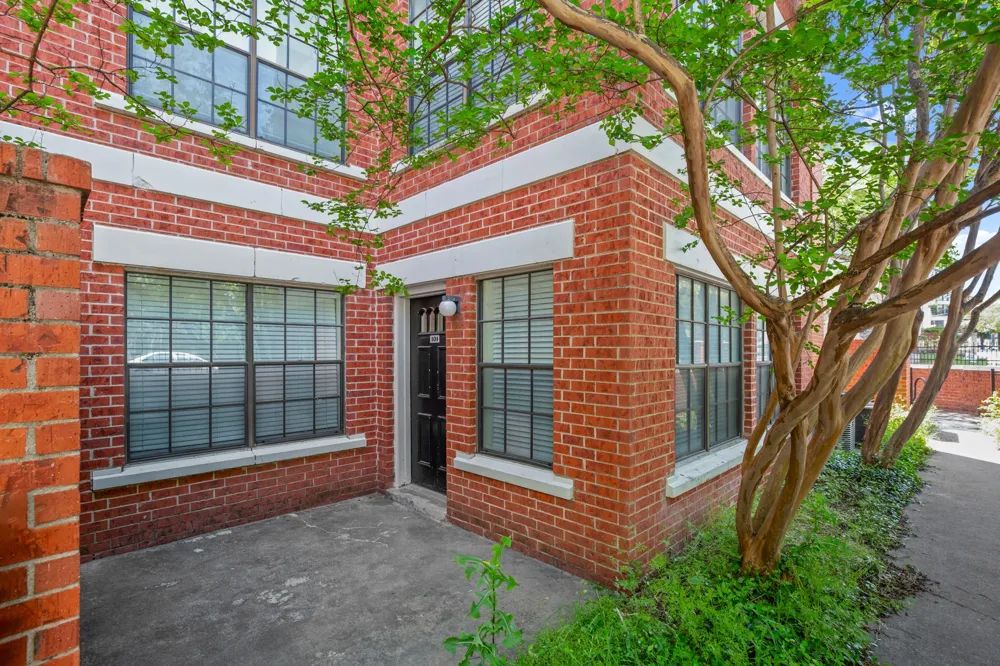 712 W 21st Street #101 Austin, TX 78705