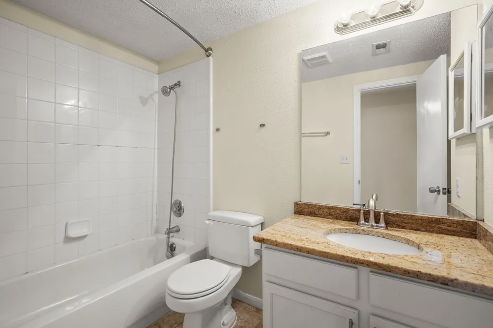 712 W 21st Street #101 Austin, TX 78705