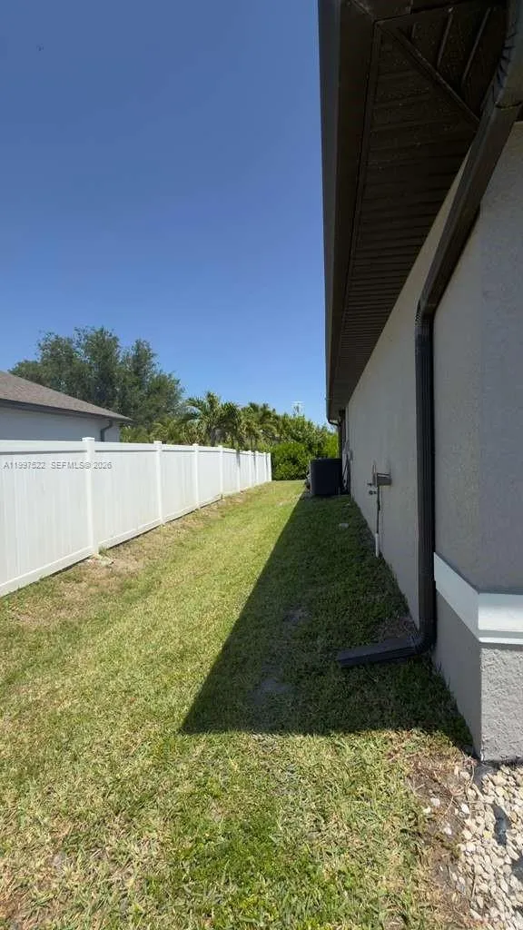 4407 SW 16th PL Cape Coral, FL 33914