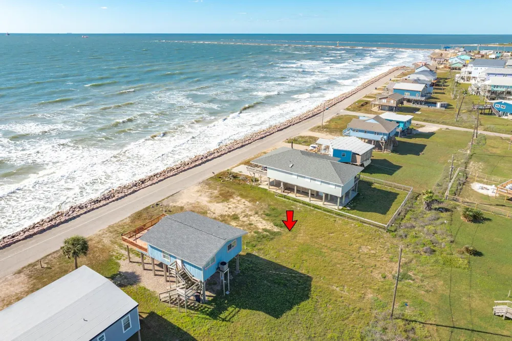 802 Beach Drive Surfside Beach, TX 77541