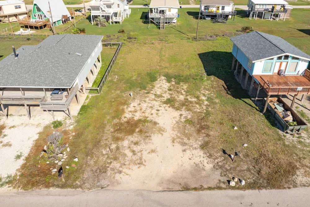 802 Beach Drive Surfside Beach, TX 77541