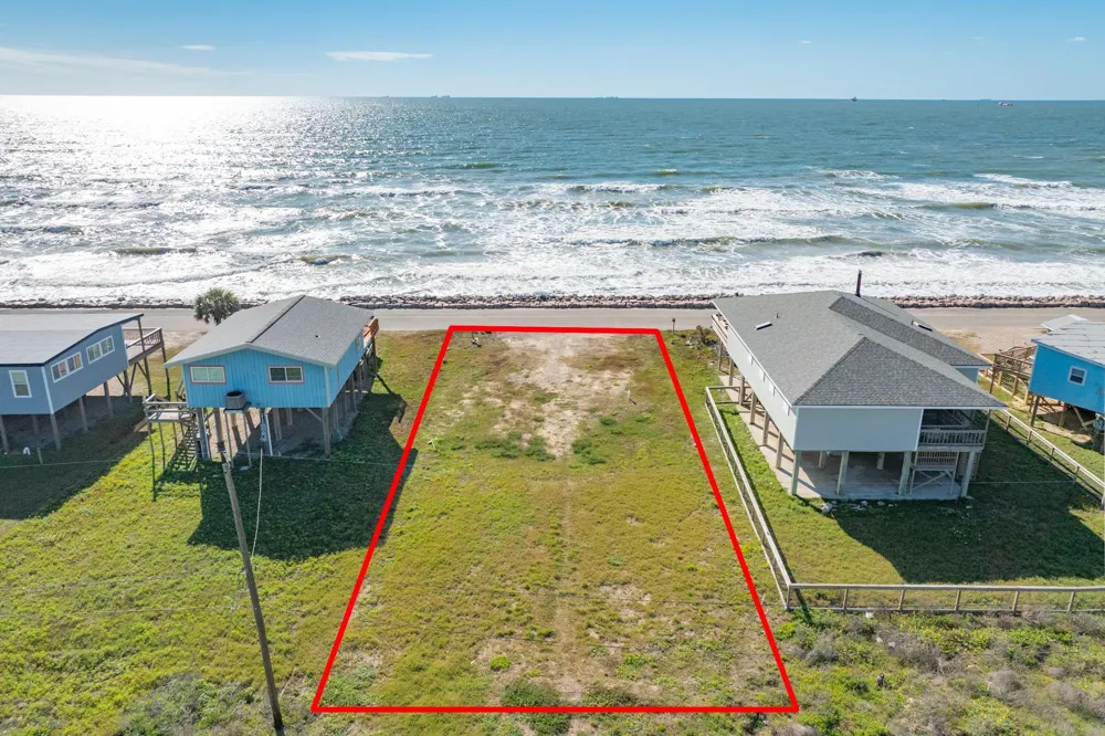 802 Beach Drive Surfside Beach, TX 77541