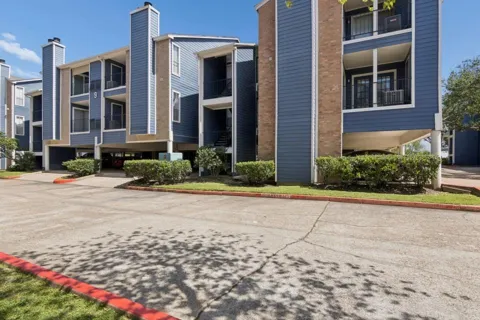 18515 Egret Bay Boulevard #906