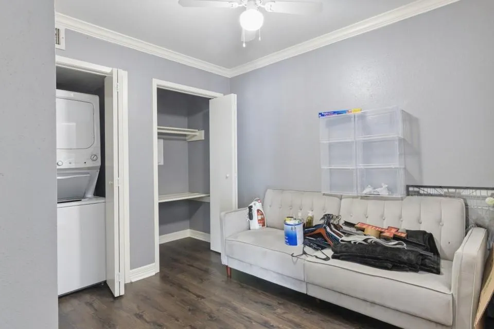 18515 Egret Bay Boulevard #906 Webster, TX 77058