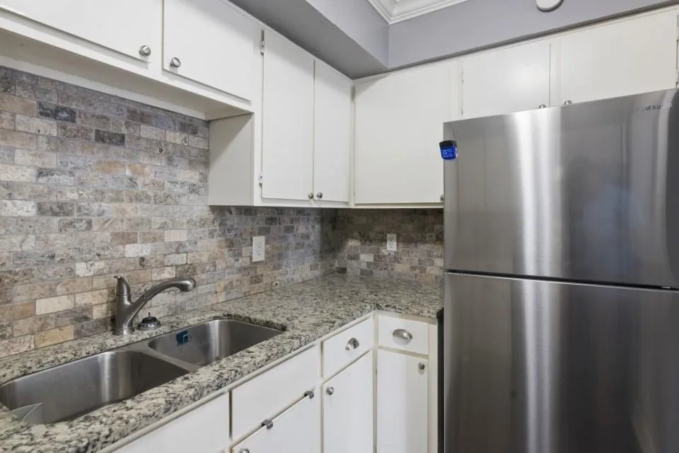 18515 Egret Bay Boulevard #906 Webster, TX 77058