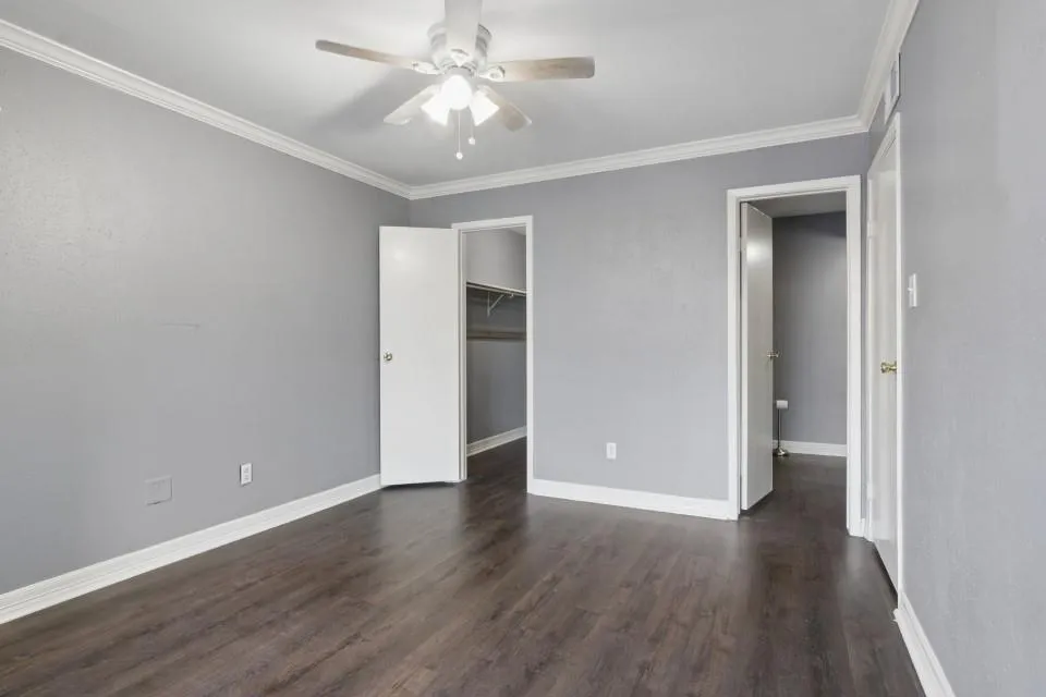 18515 Egret Bay Boulevard #906 Webster, TX 77058