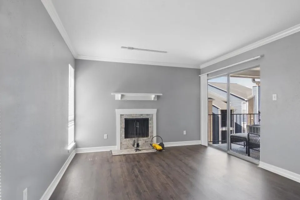 18515 Egret Bay Boulevard #906 Webster, TX 77058