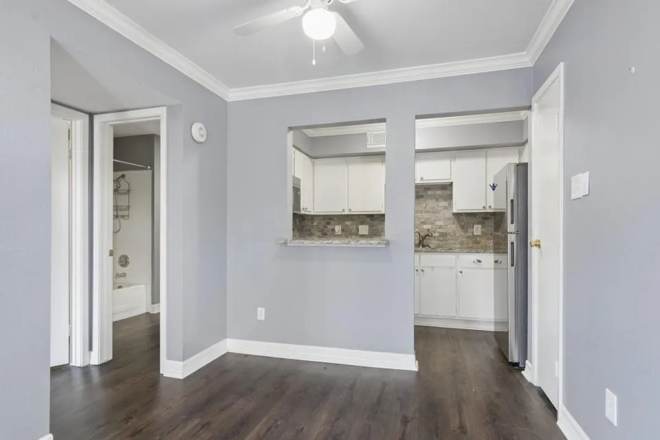 18515 Egret Bay Boulevard #906 Webster, TX 77058