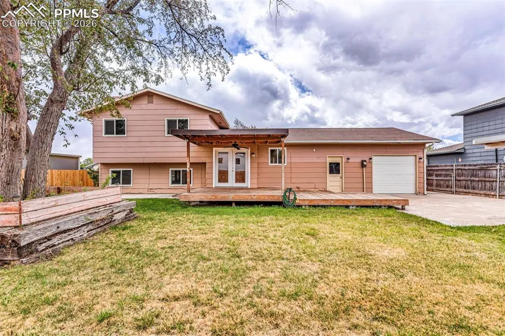 58 Briarwood Circle Pueblo, CO 81005