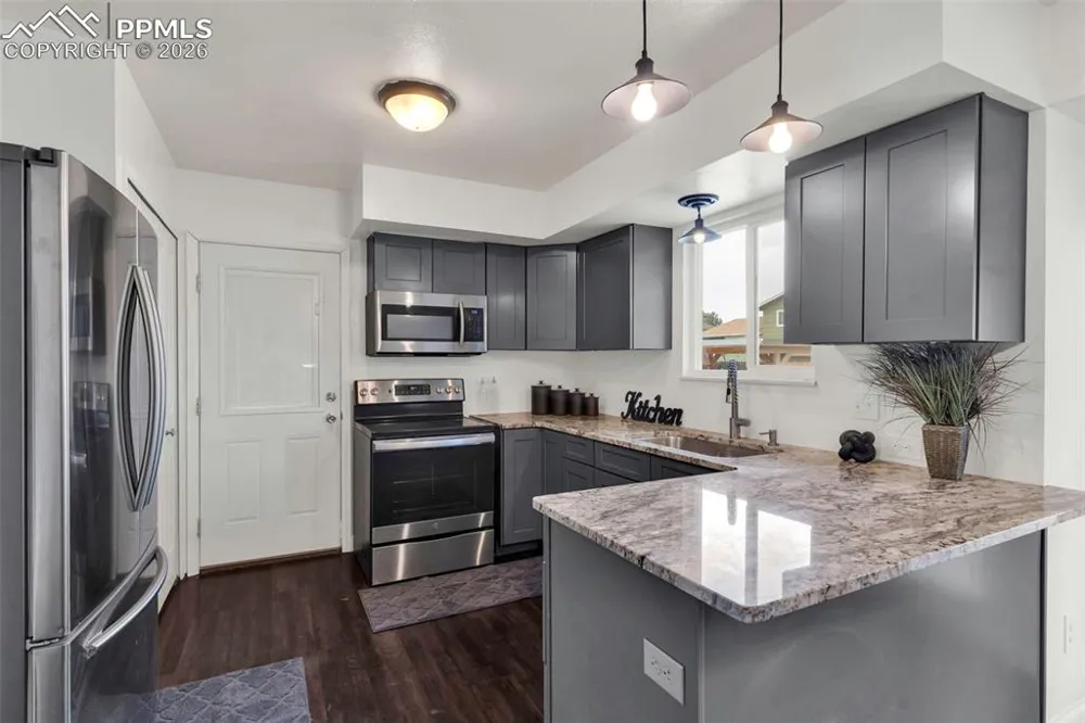 58 Briarwood Circle Pueblo, CO 81005