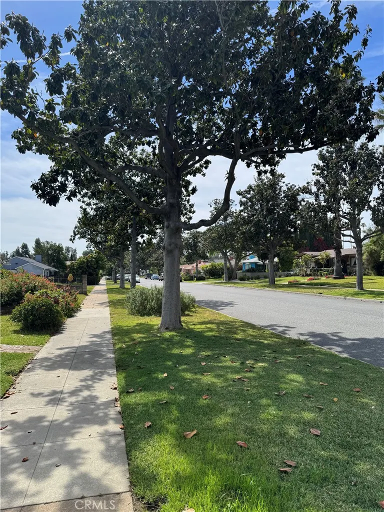 320 S Cordova Alhambra, CA 91801