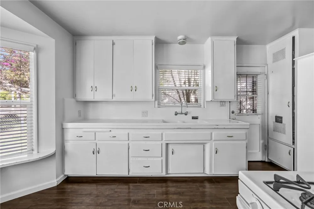 320 S Cordova Alhambra, CA 91801