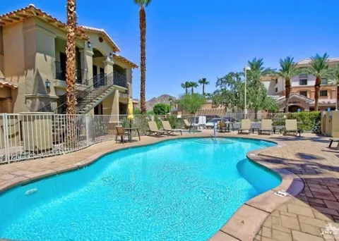 50690 Santa Rosa Plaza #1