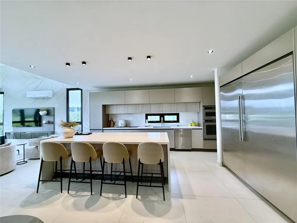 9 LOS LAGOS Humacao, PR 00791