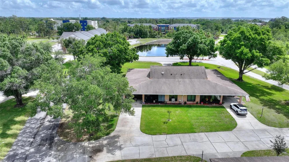 302 GENESIS POINTE DRIVE Lake Wales, FL 33859
