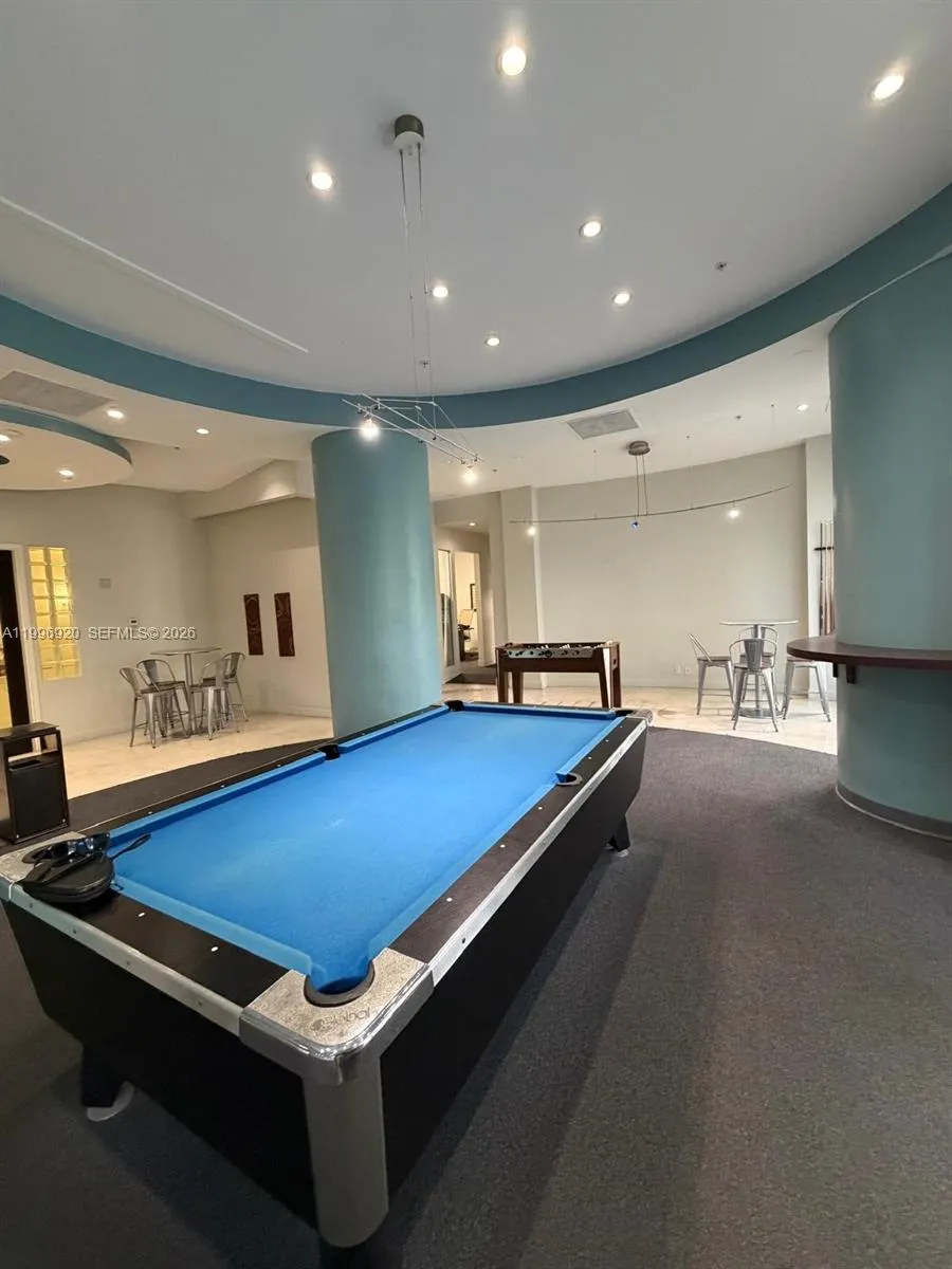 4001 S Ocean Dr #4H Hollywood, FL 33019