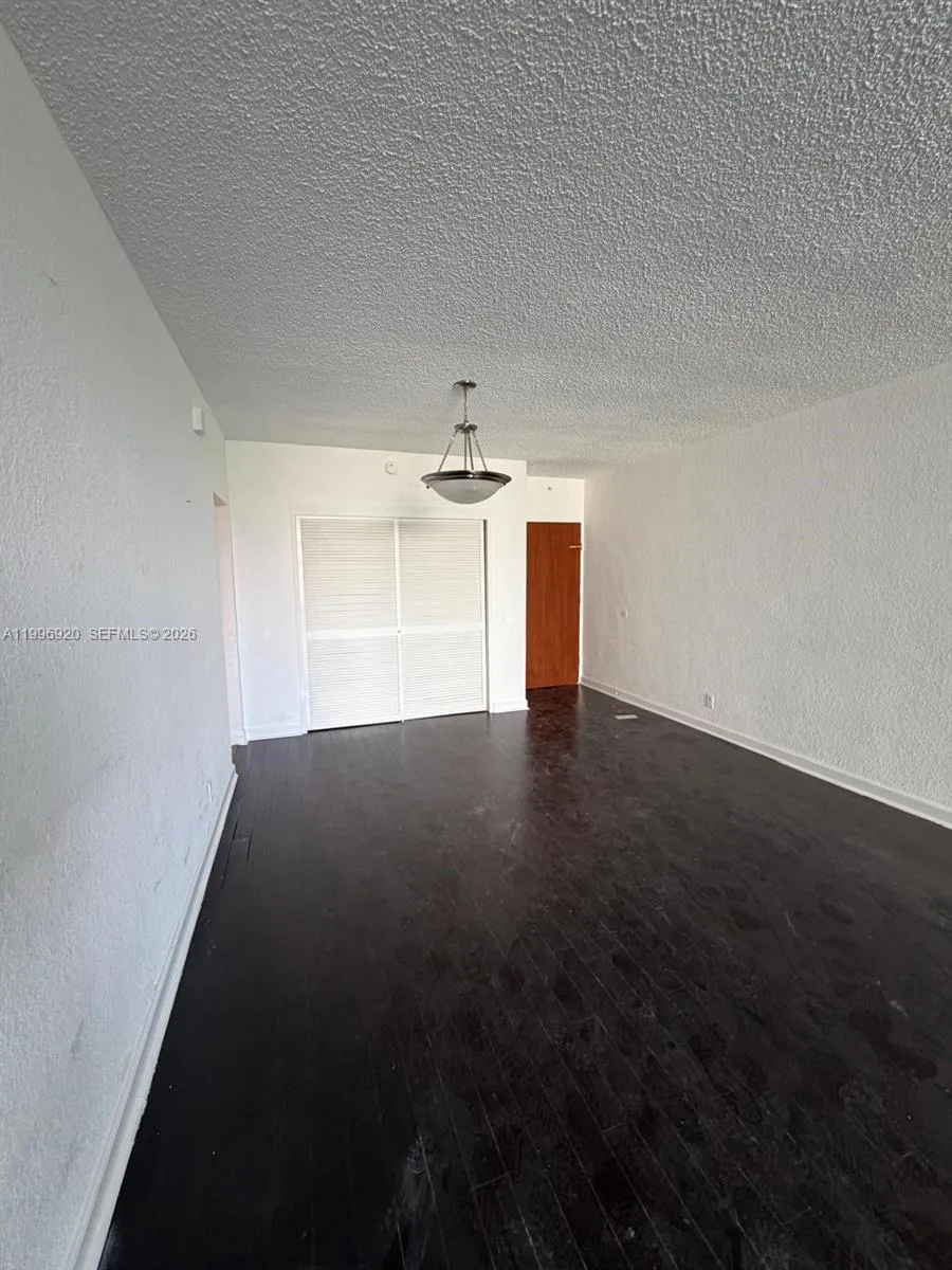 4001 S Ocean Dr #4H Hollywood, FL 33019
