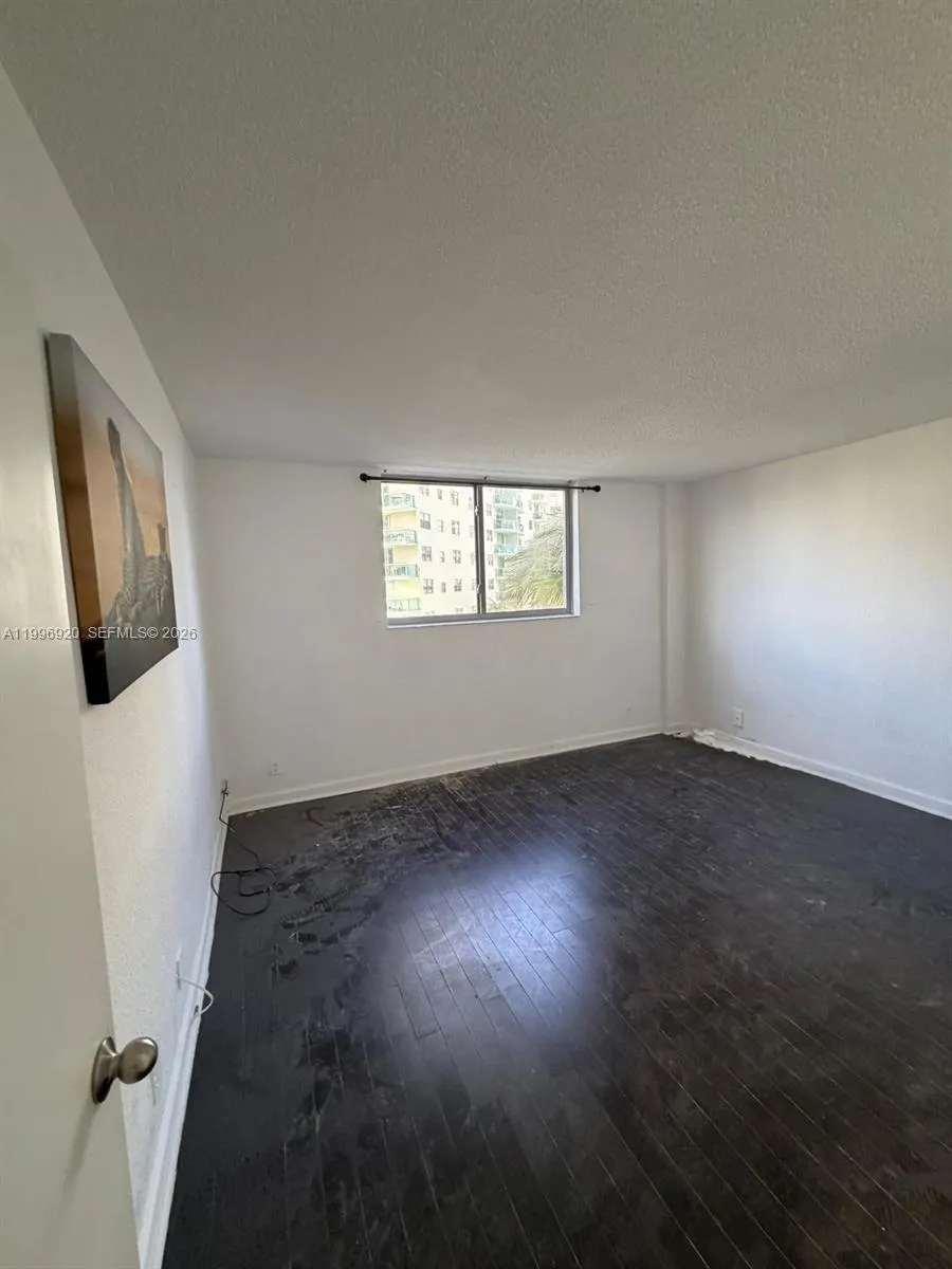 4001 S Ocean Dr #4H Hollywood, FL 33019