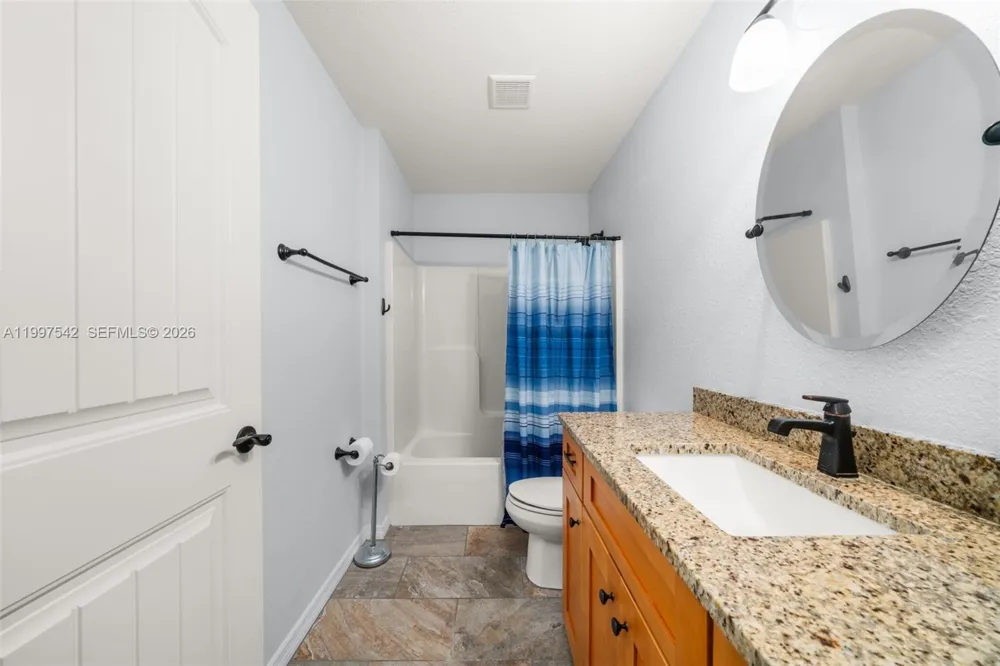 112 Bimini St NE Lake Placid, FL 33852