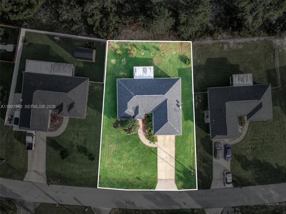 112 Bimini St NE Lake Placid, FL 33852