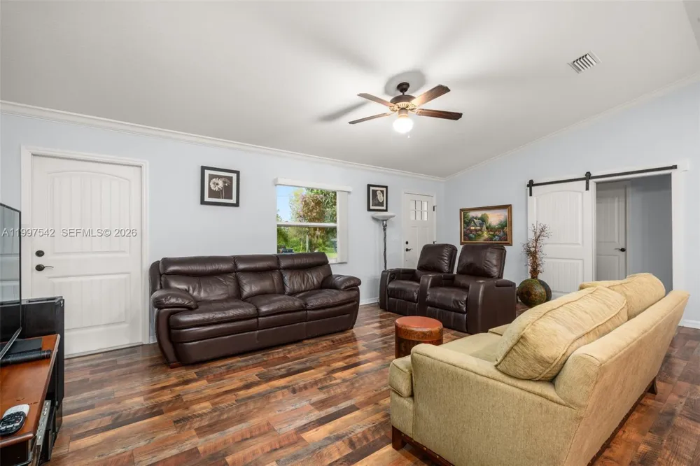 112 Bimini St NE Lake Placid, FL 33852