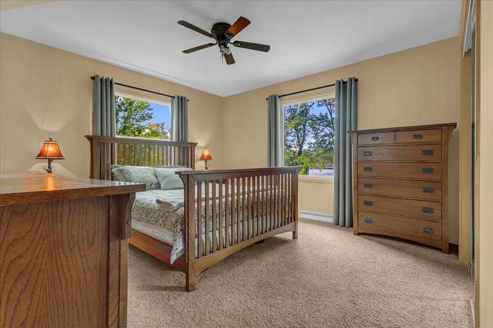 45417 15th Avenue Bloomingdale, MI 49026
