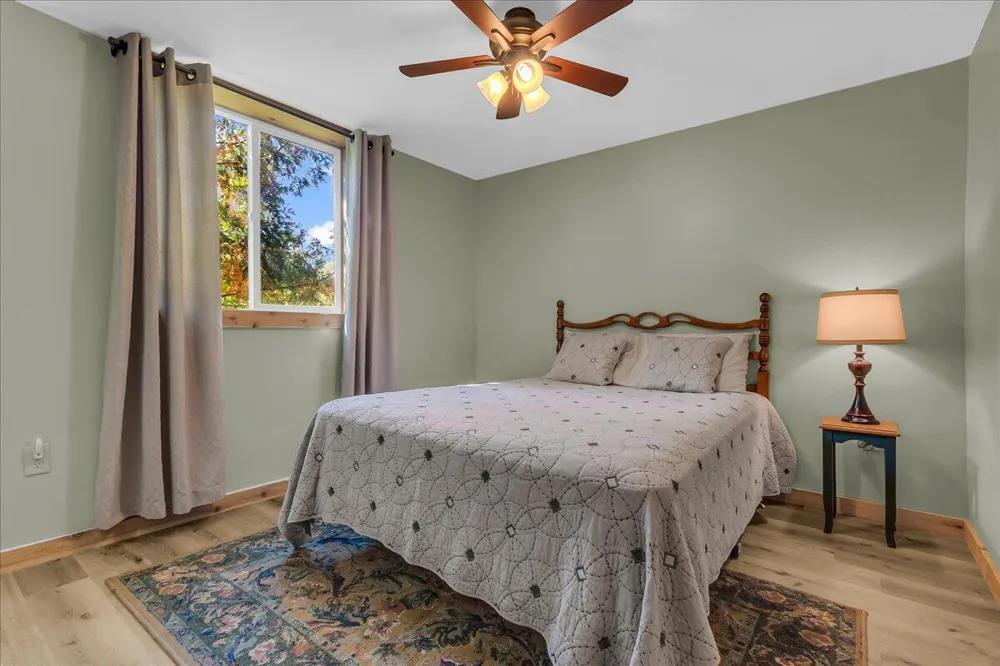 45417 15th Avenue Bloomingdale, MI 49026
