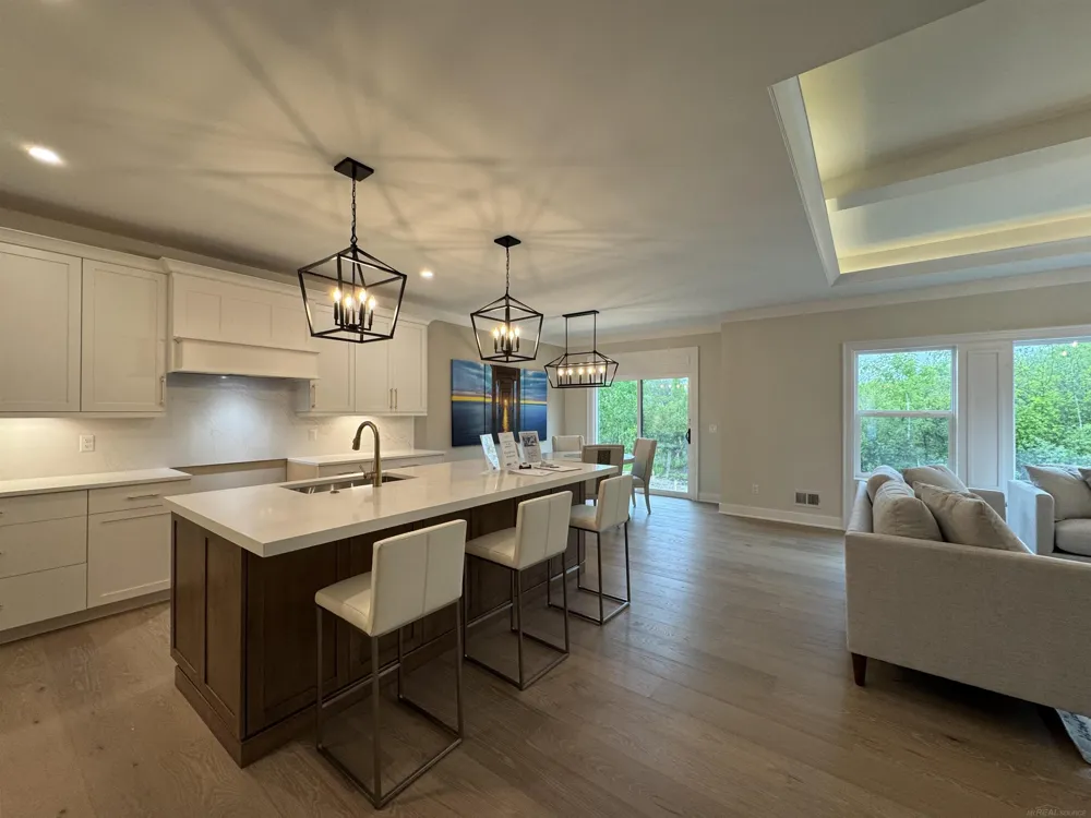 14004 Quail View Drive Washington Township, MI 48094