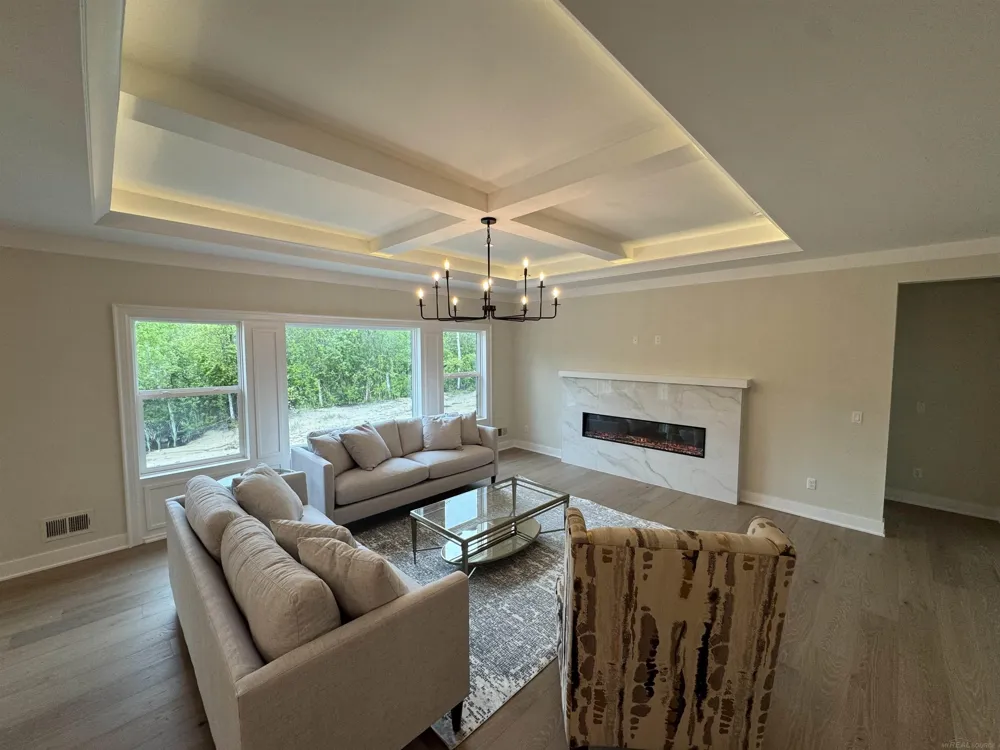 14004 Quail View Drive Washington Township, MI 48094