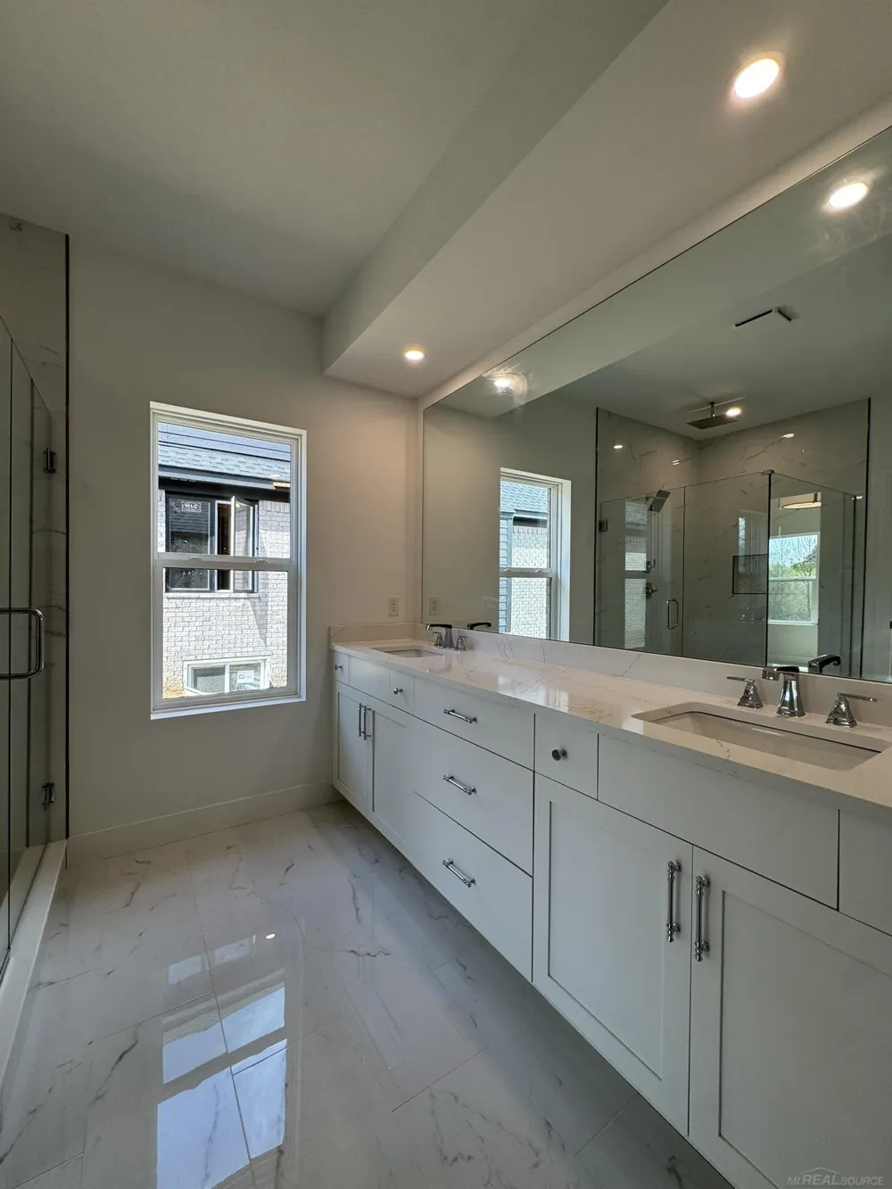 14004 Quail View Drive Washington Township, MI 48094
