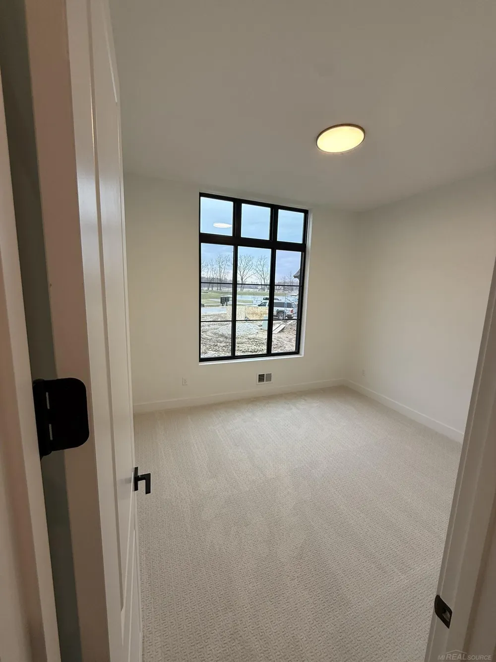 14004 Quail View Drive Washington Township, MI 48094