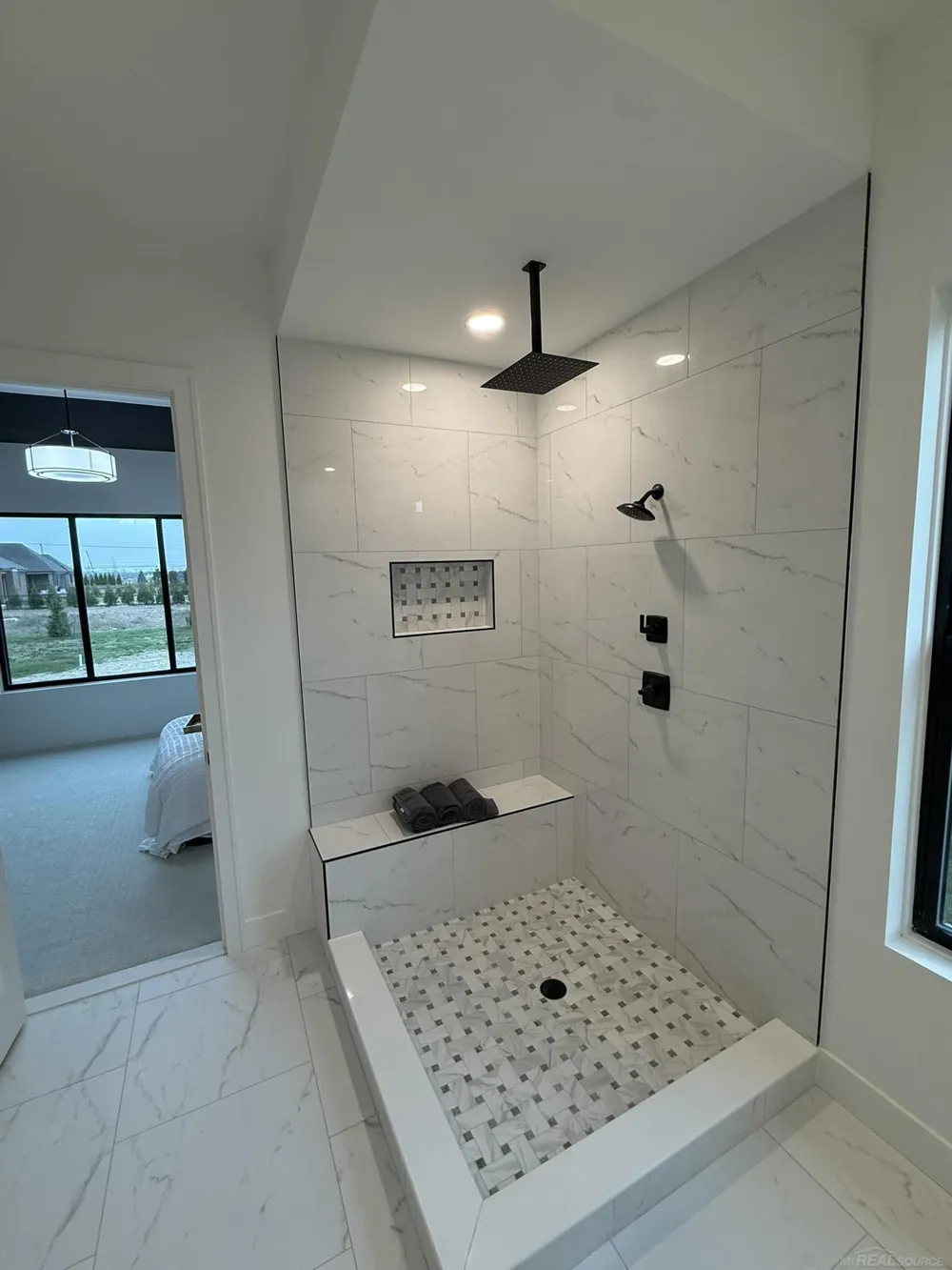 14004 Quail View Drive Washington Township, MI 48094