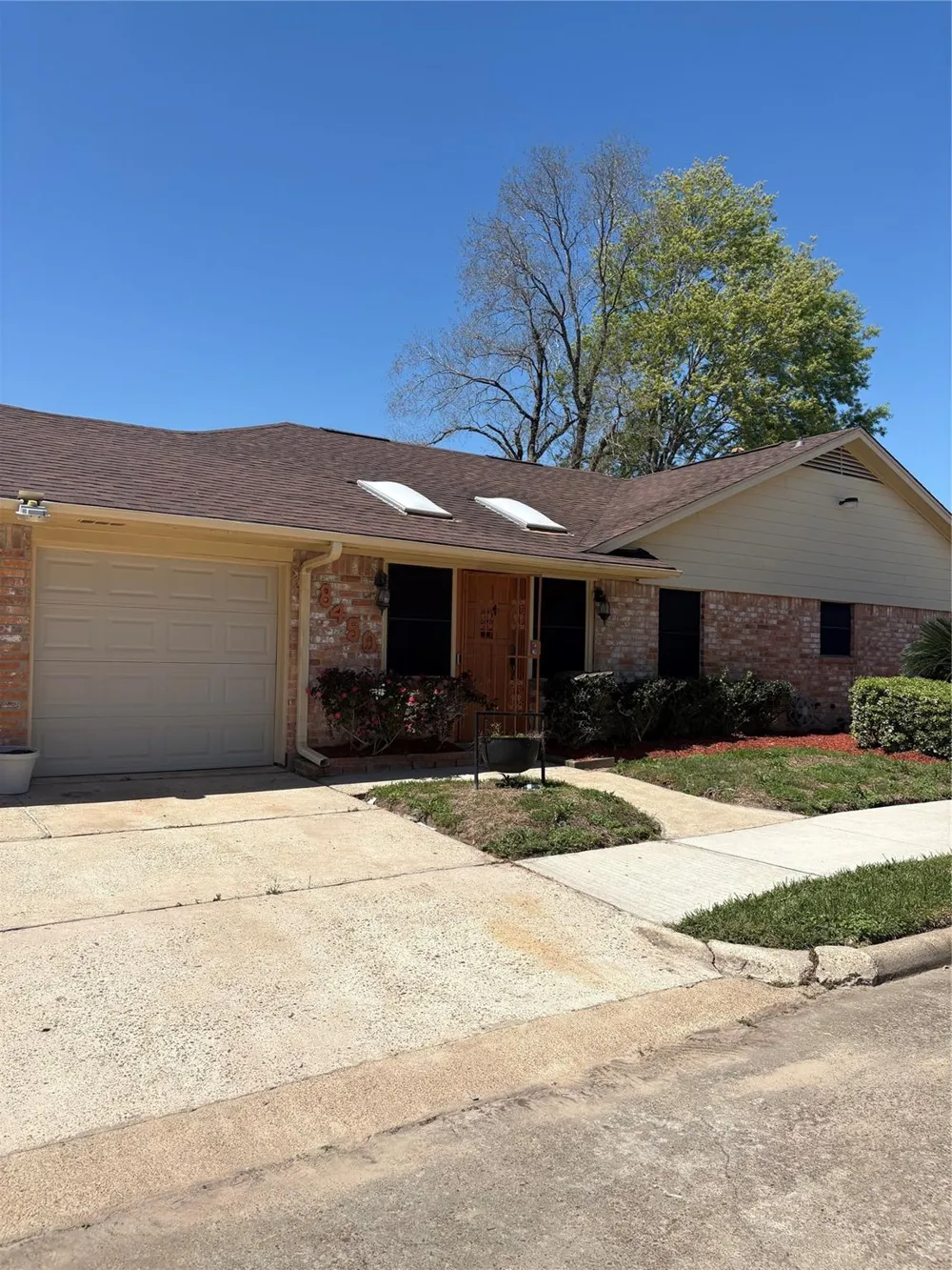 8450 Bigwood Street Houston, TX 77078