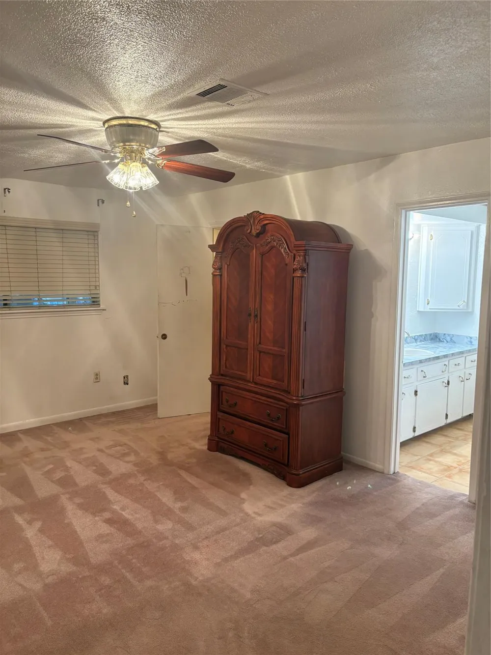 8450 Bigwood Street Houston, TX 77078