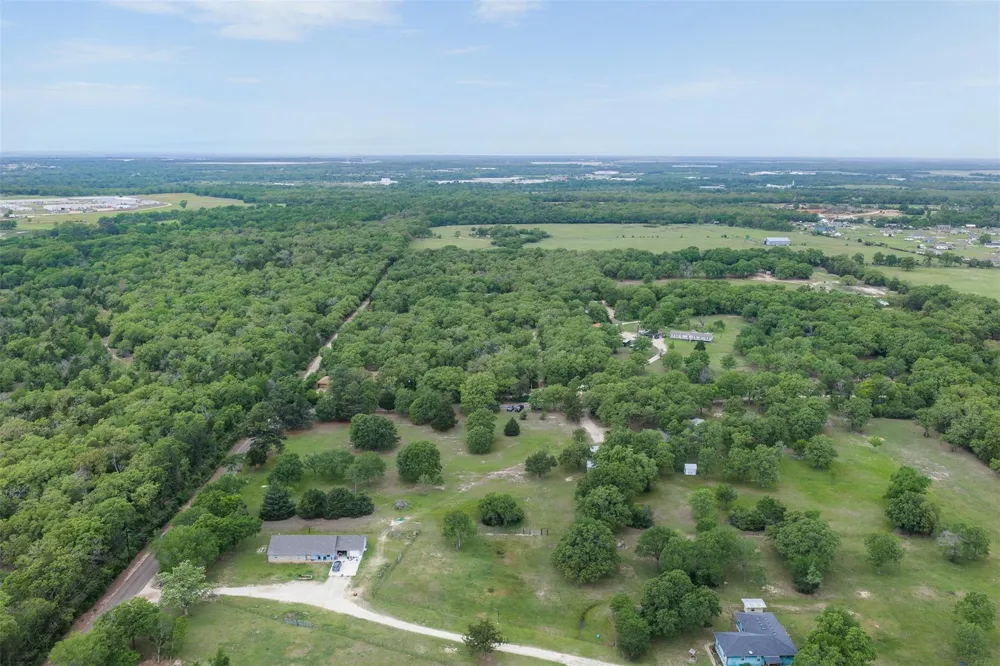 604 Hilton Road Bryan, TX 77807