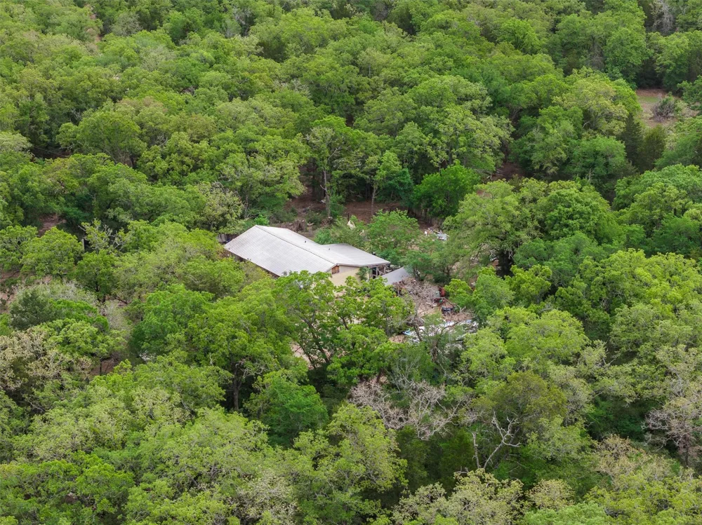 604 Hilton Road Bryan, TX 77807